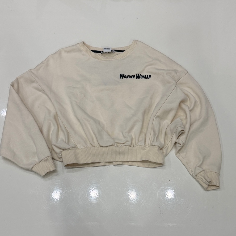 Zara Cream Wonder Woman Cropped Sweatshirt